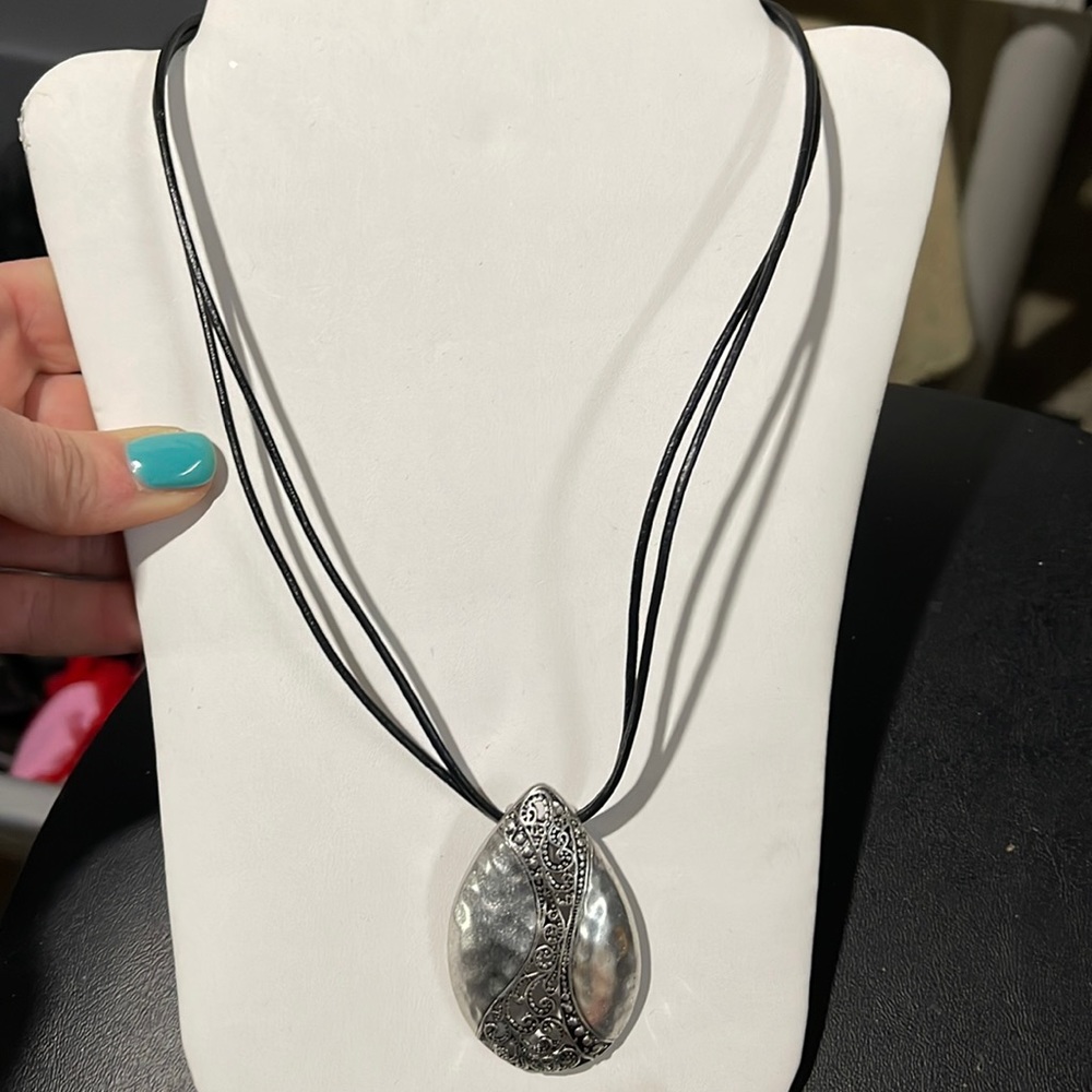 Premier designs necklace